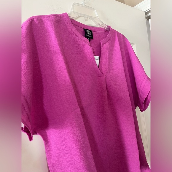 New! Bobeau Women's Pink “rosebud” Top with Tie Sleeves Size Medium - Picture 12 of 16